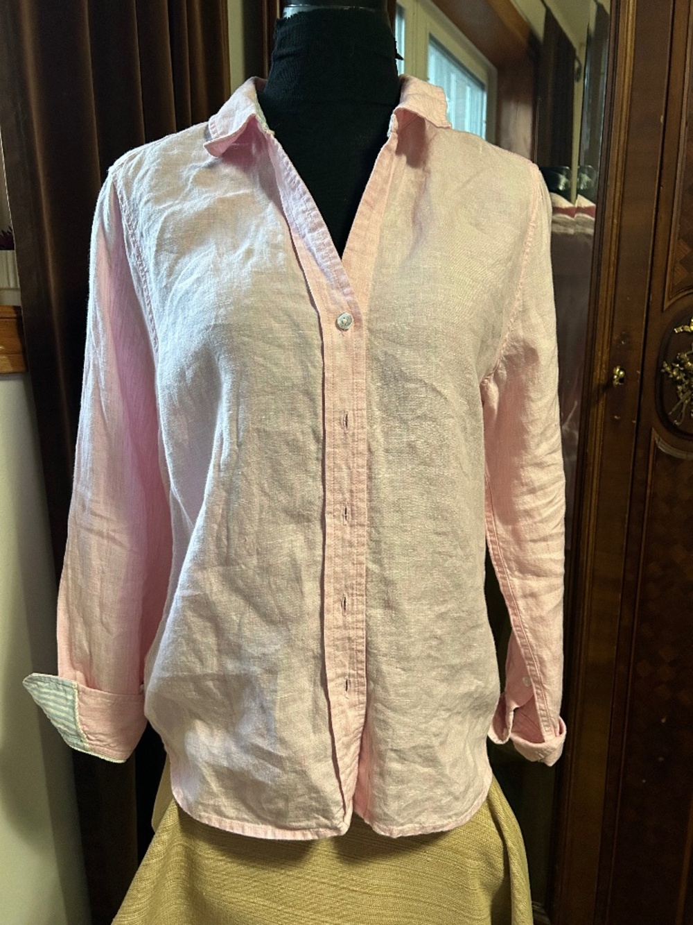 Tommy Bahama Linen Button Down